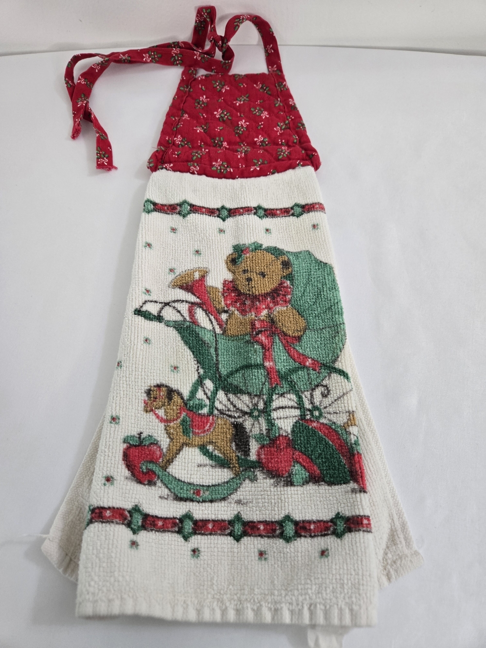 Source Unknown Red and White Holiday Bear Kitchen Towel